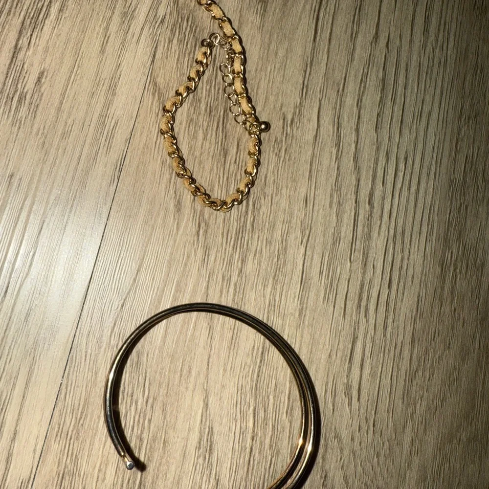 ⭐️Boho Necklace with‎ Pink and Gold Accents⭐️
